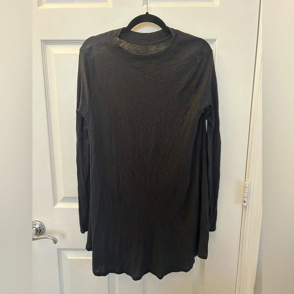 Lululemon Rare Black Ribbed Tunic Long Sleeve Top Longer in Back Size M - Picture 2 of 3